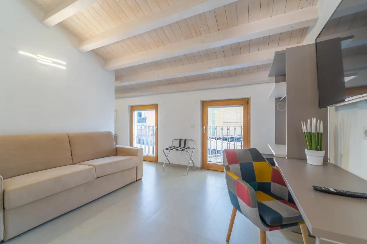 Nuova -Luxury Rooms & Apartment- Olbia Italien