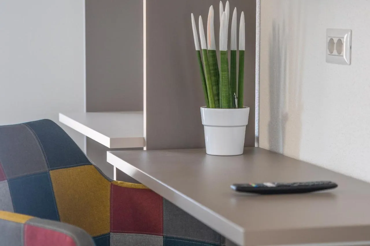 Nuova -Luxury Rooms & Apartment- Olbia Apartment