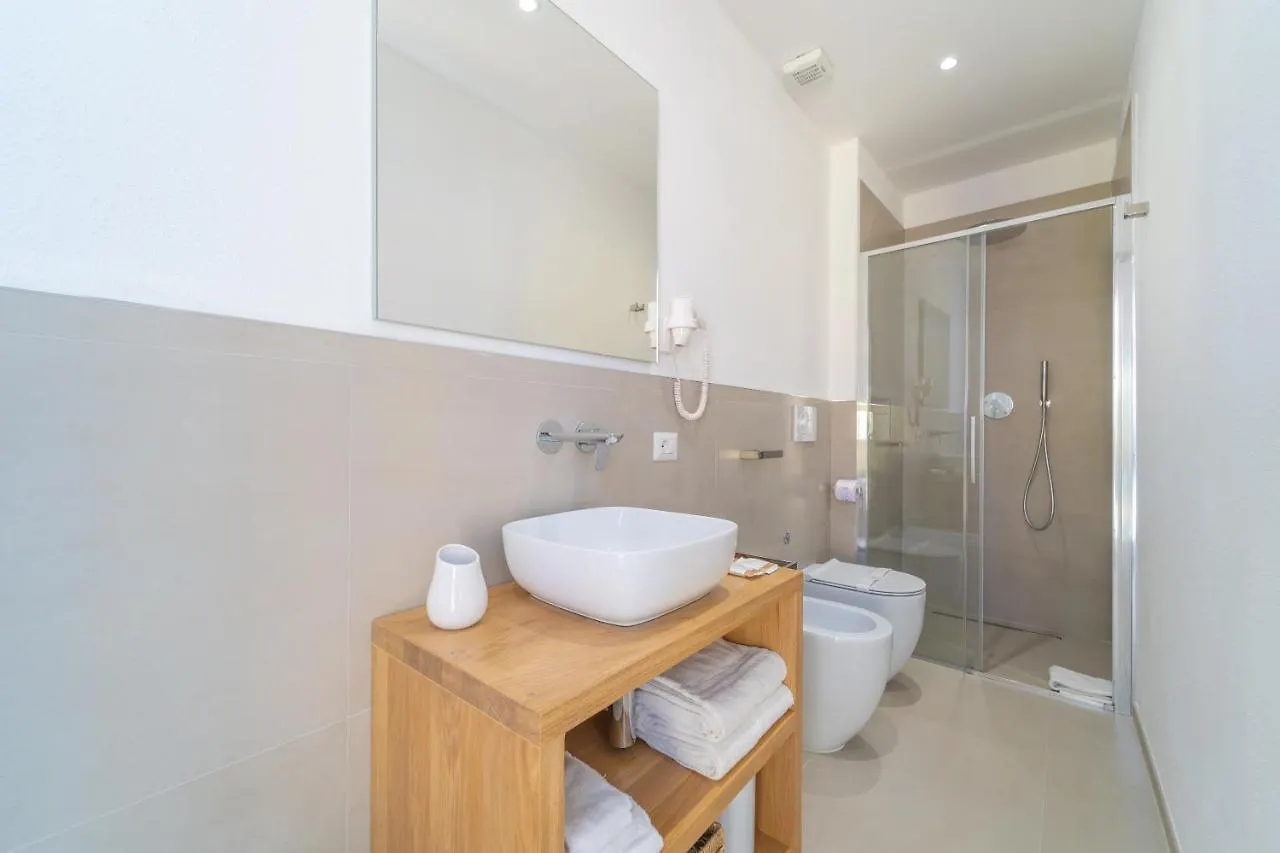 Nuova -Luxury Rooms & Apartment- Olbia Italy