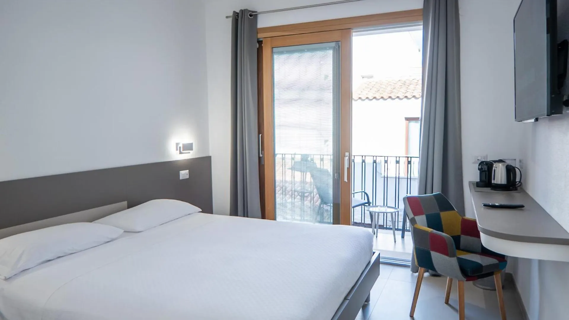 Nuova -Luxury Rooms & Apartment- Olbia Apartmán