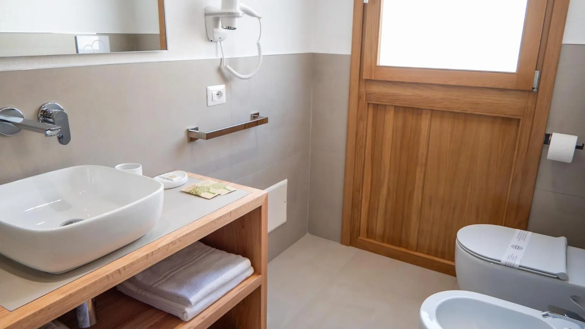 Nuova -Luxury Rooms & Apartment- Olbia
