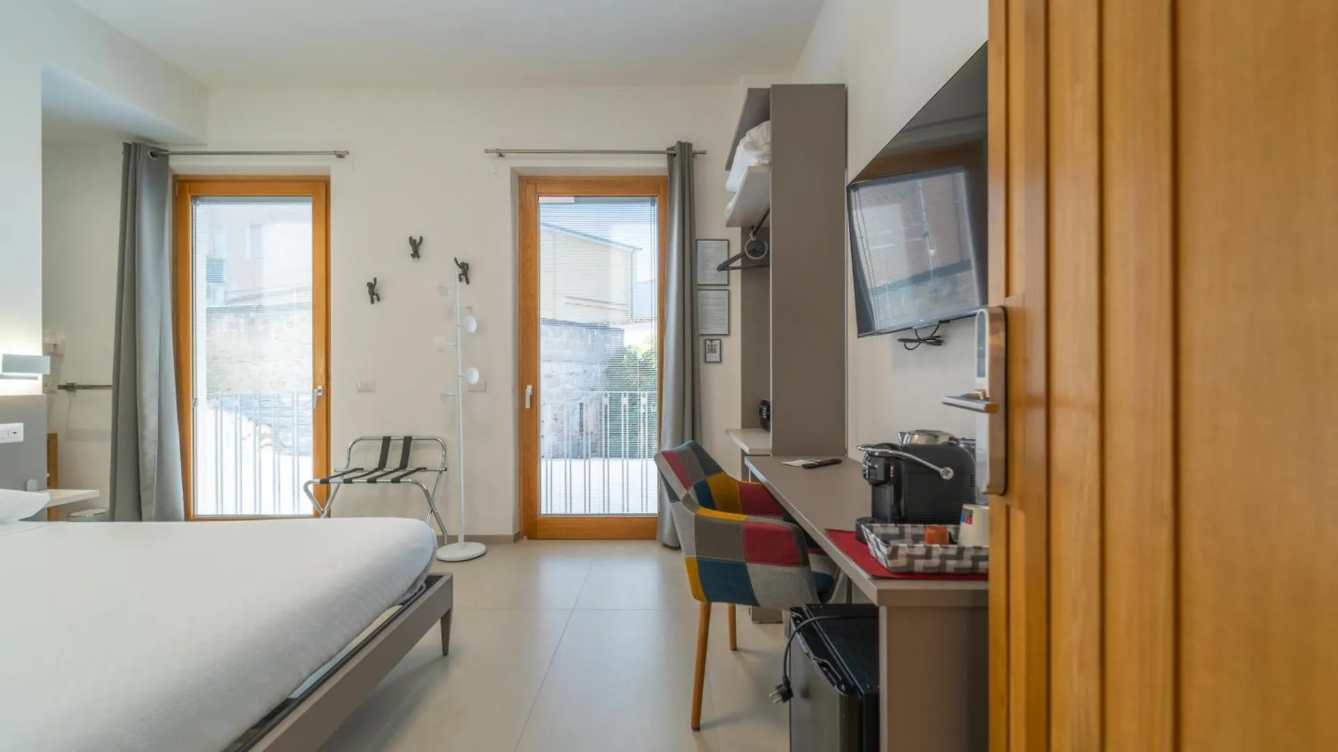 Nuova -Luxury Rooms & Apartment- Olbia
