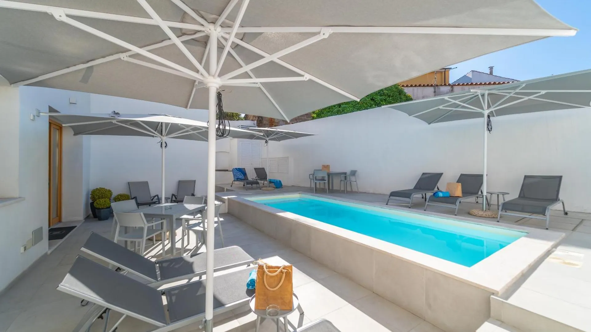 Nuova -Luxury Rooms & Apartment- Olbia Apartment