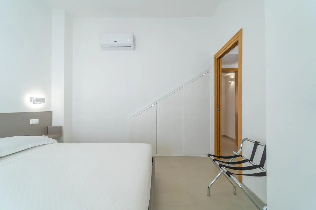 Nuova -Luxury Rooms & Apartment- Olbia